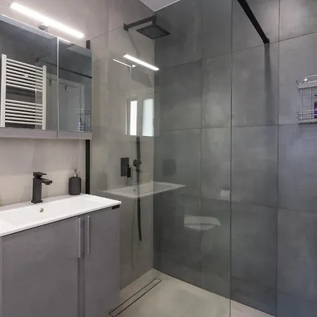 Apartment Classic 1 Bedroom In Pagrati *