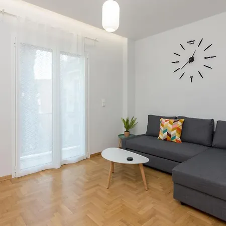 Classic 1 Bedroom In Pagrati Αθήνα